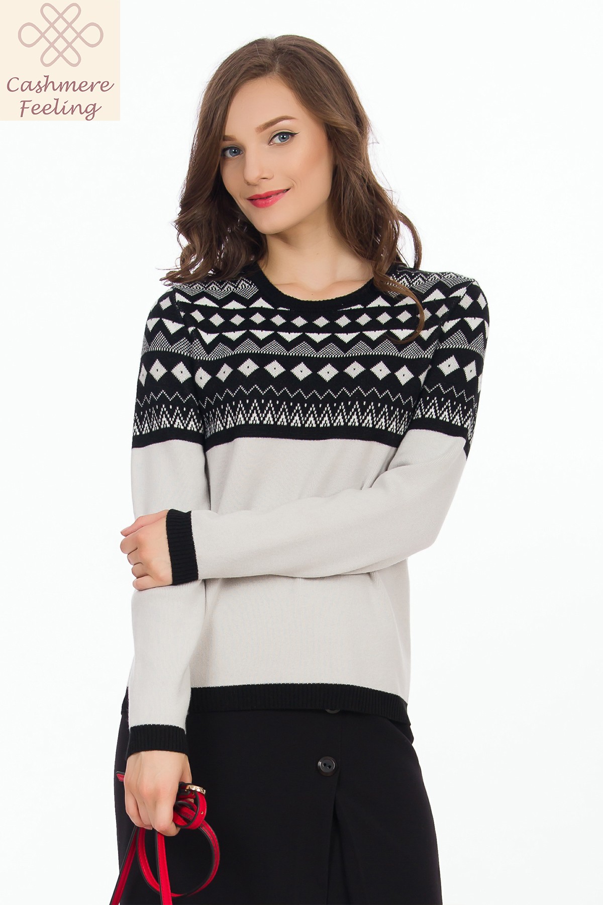 pulover-alb-negru-model-sense